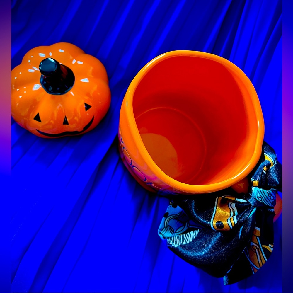 Rae Dunn "Spooky" Pumpkin Mug with Lid By Magenta Large Cup Fall Halloween Decor - Picture 3 of 4